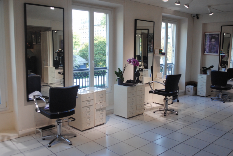 salon-coiffure-BIOT-min_floor-home-office-property-living-room-room-781228-pxhere.com